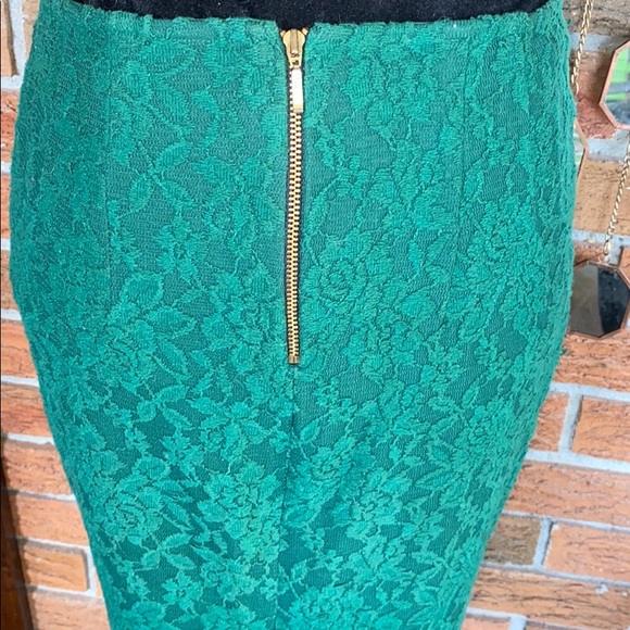 πΌ Zara Green Lace Pencil Skirt - Picture 4 of 5